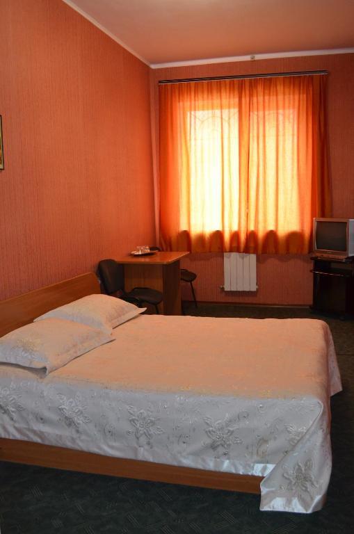 Sfinks Hotel Zaporizhia Room photo